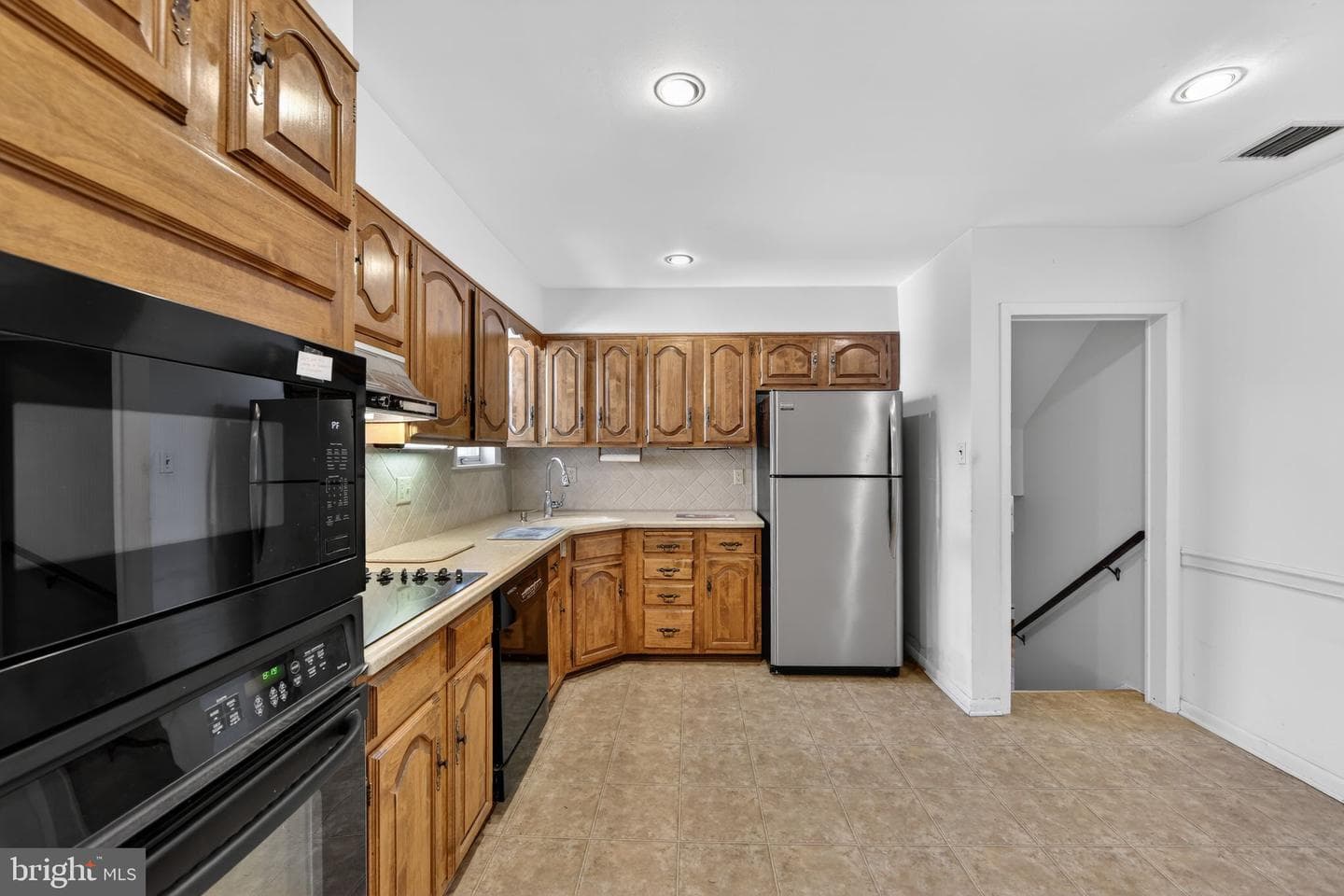 116 Spring Road photo 5