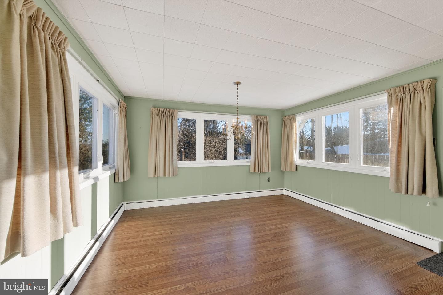 116 Spring Road photo 7