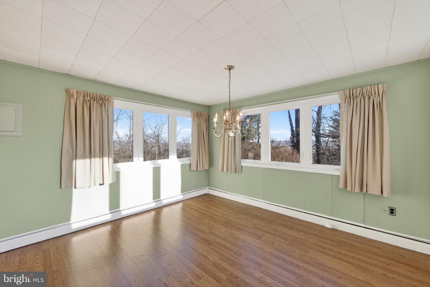 116 Spring Road photo 8