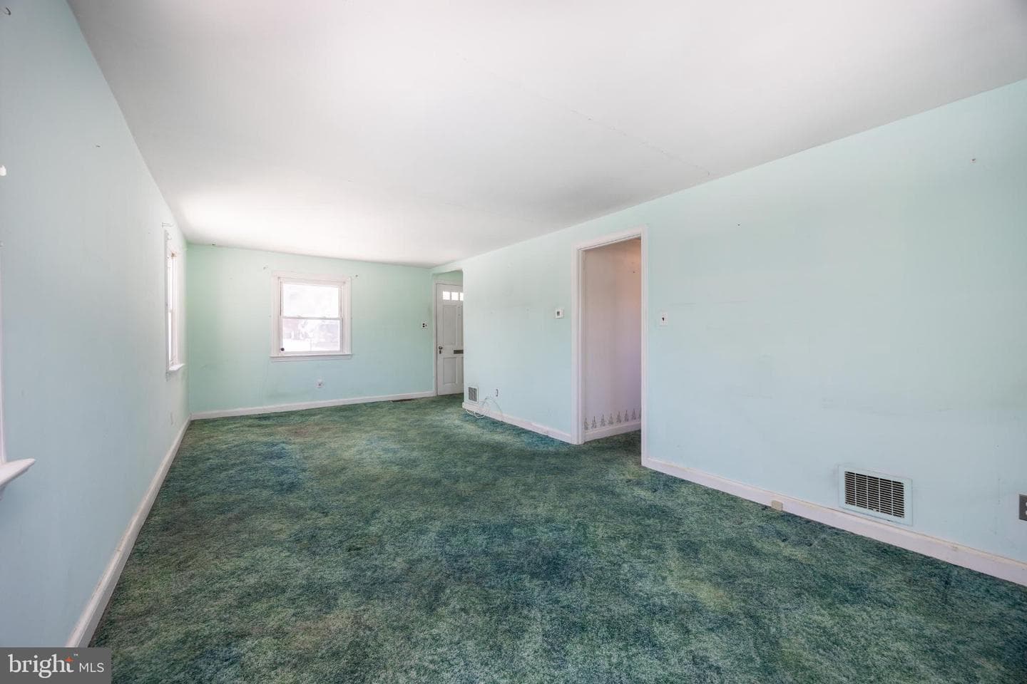 1507 Stirling Street photo 13