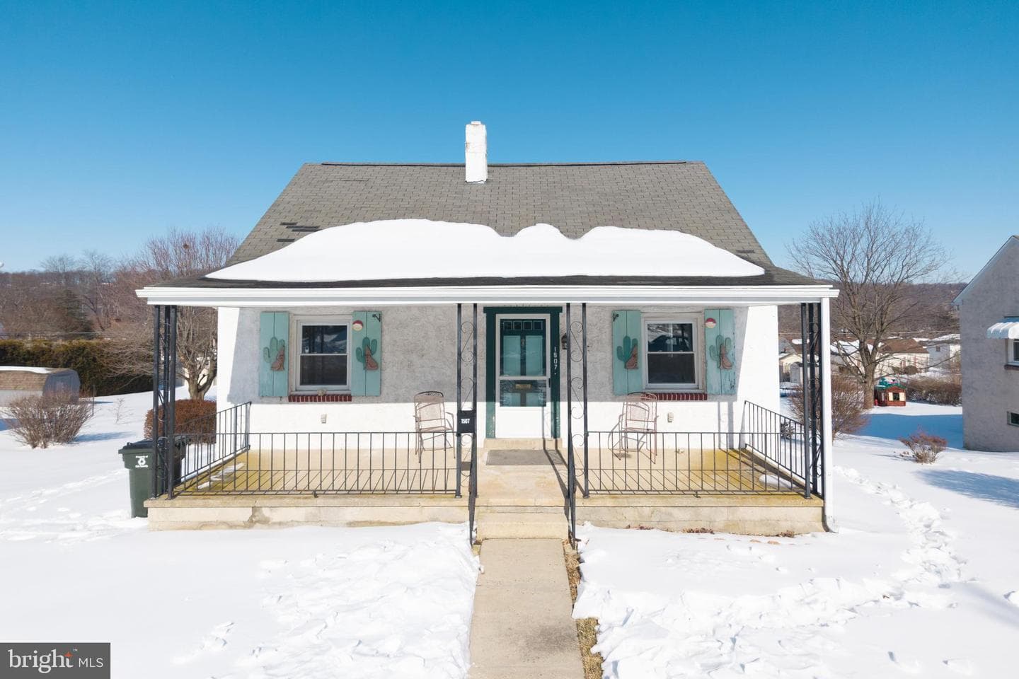 1507 Stirling Street photo 2