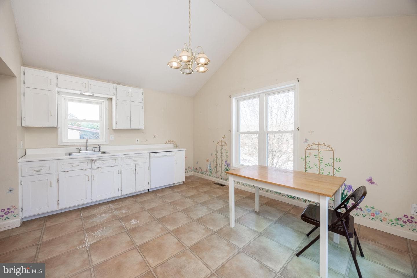 1507 Stirling Street photo 22