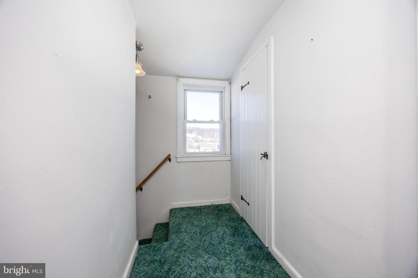 1507 Stirling Street photo 28
