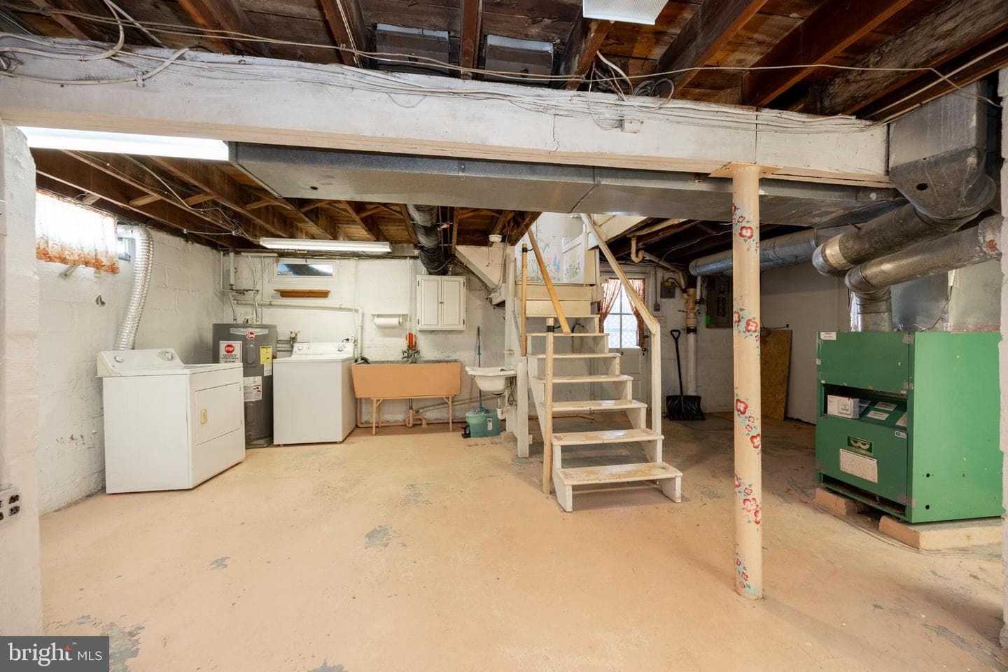 1507 Stirling Street photo 29