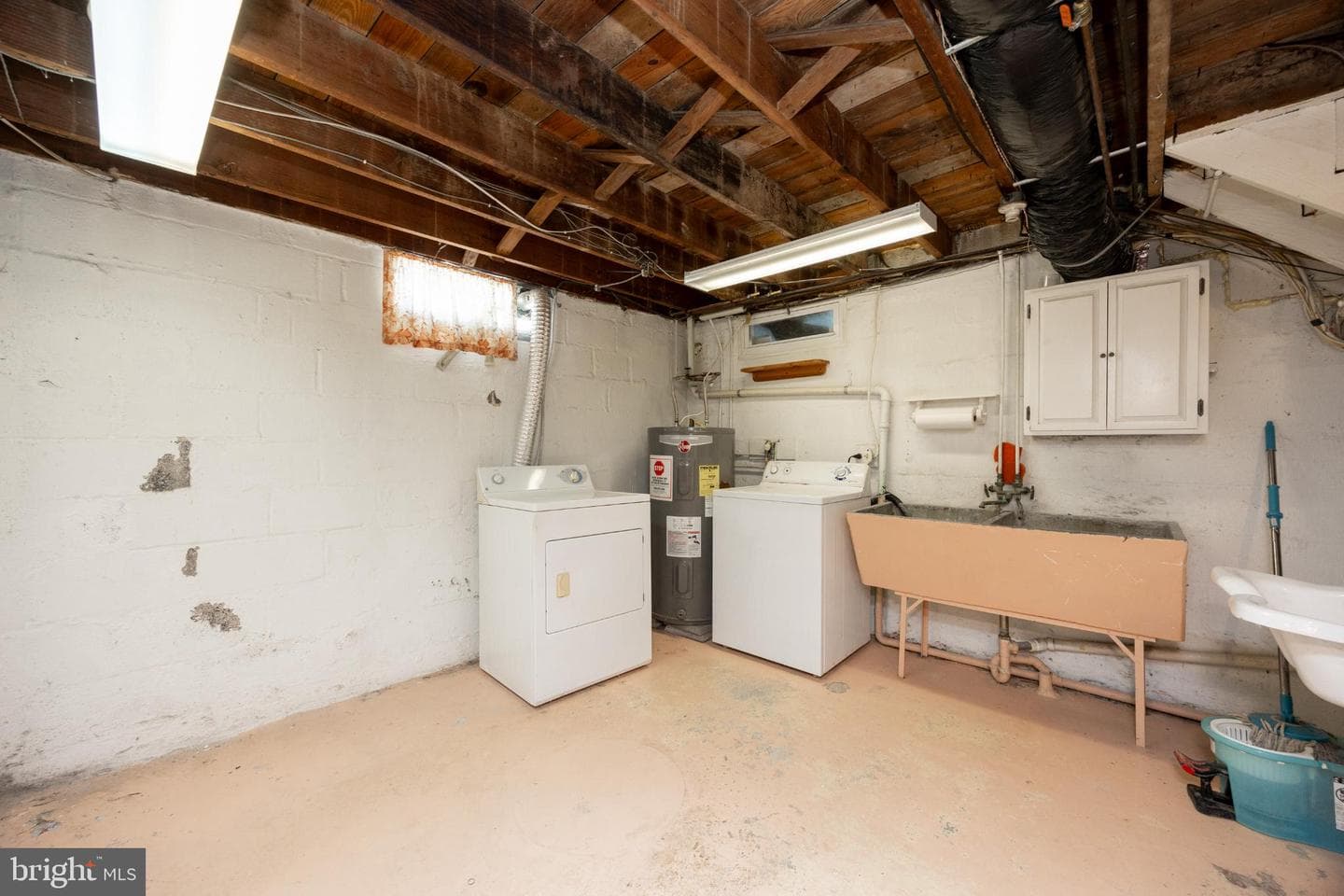 1507 Stirling Street photo 31