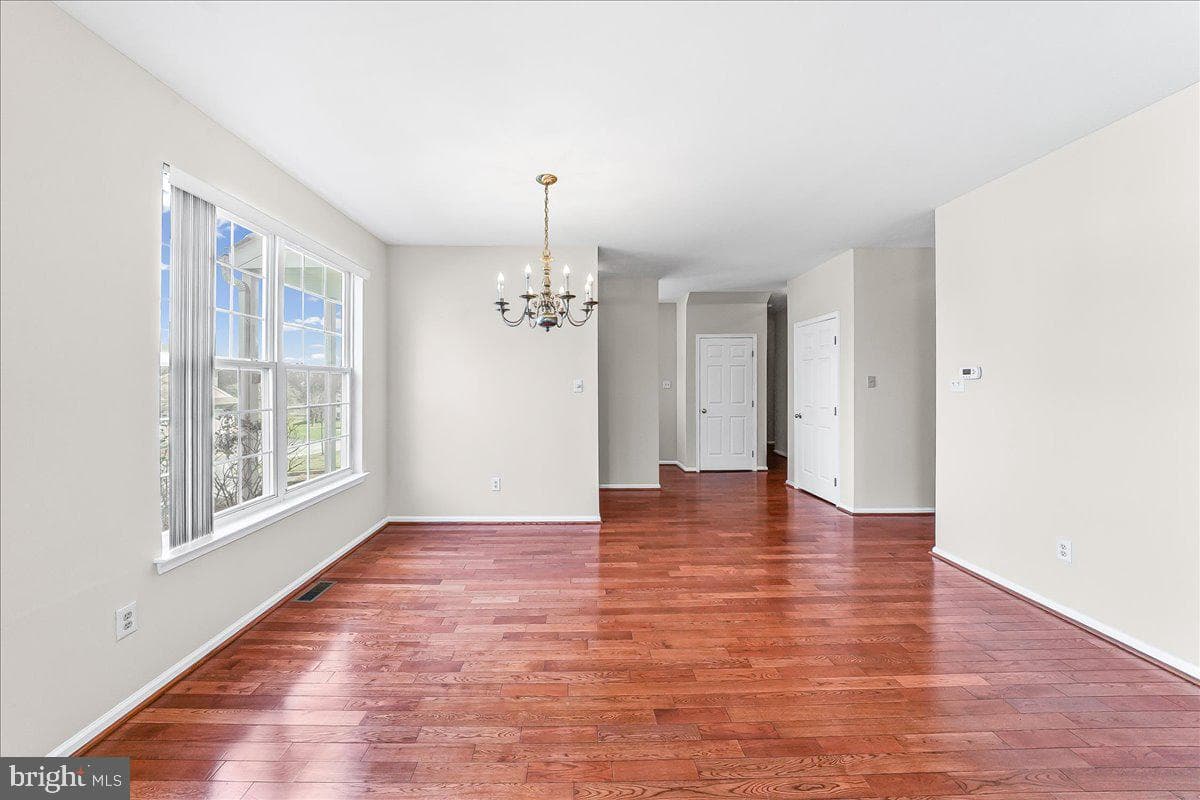 132 Huntingdon Court #1801 photo 7