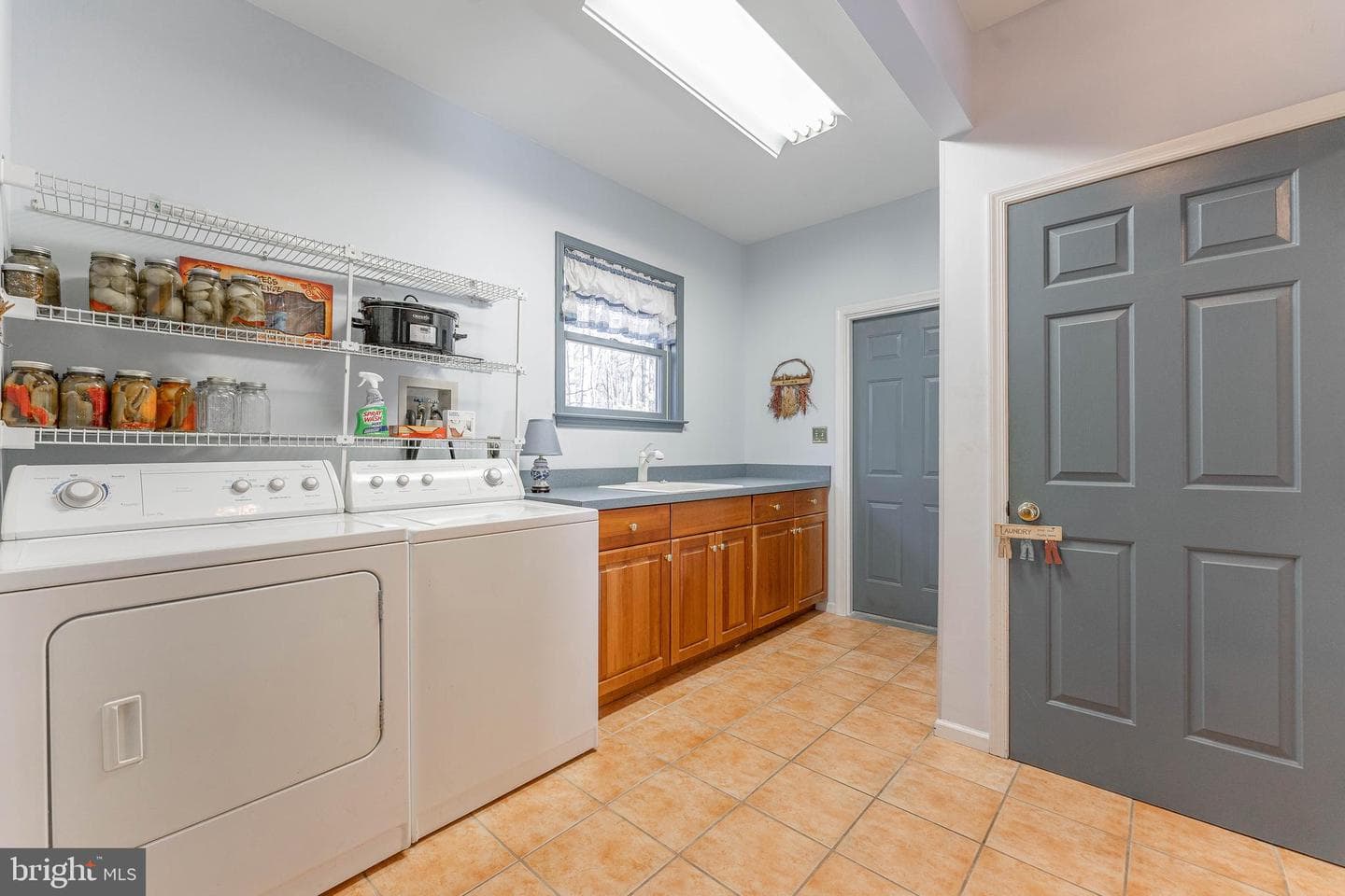 797 Tree Lane photo 36
