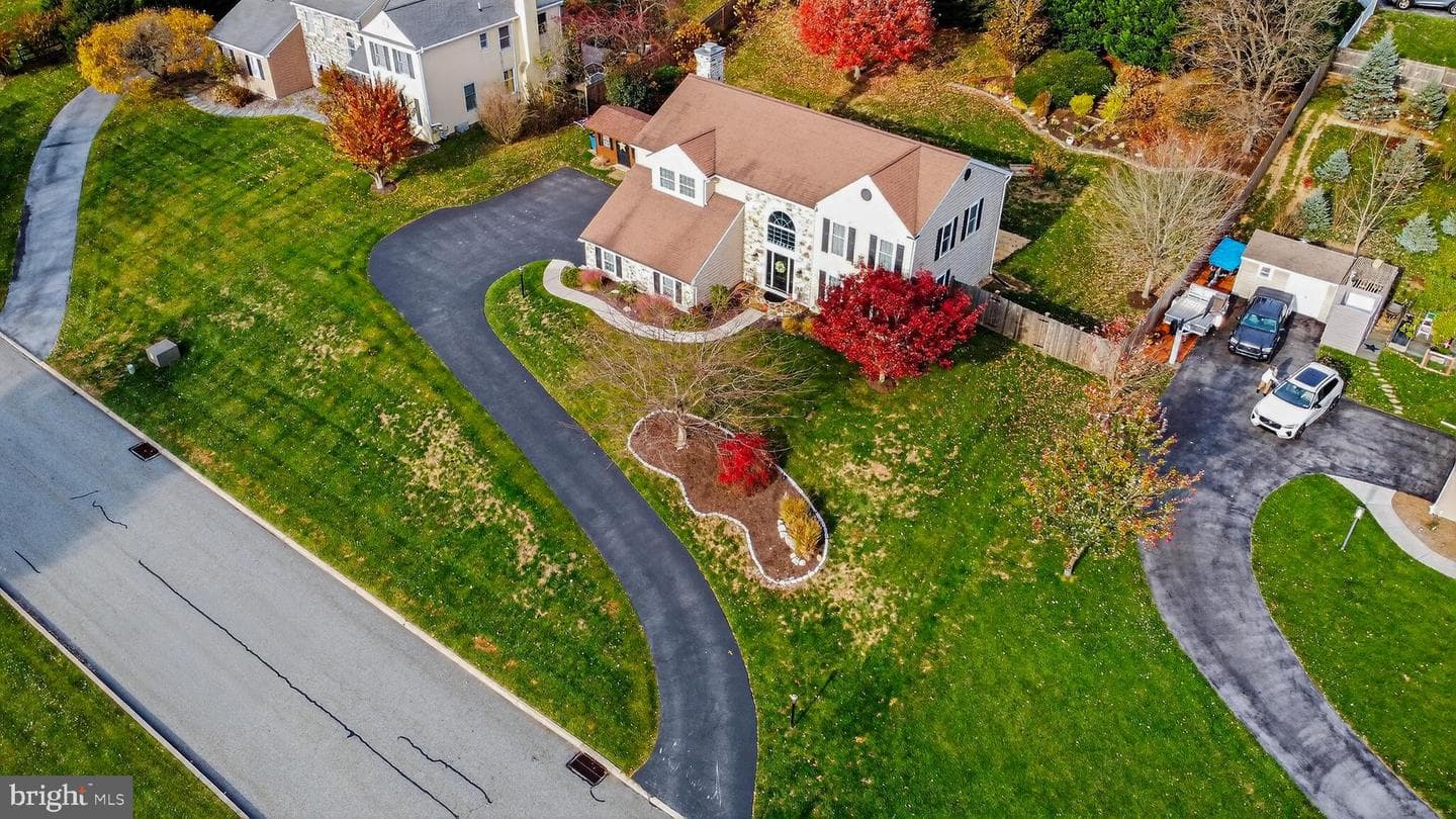 1215 Killington Circle photo 2