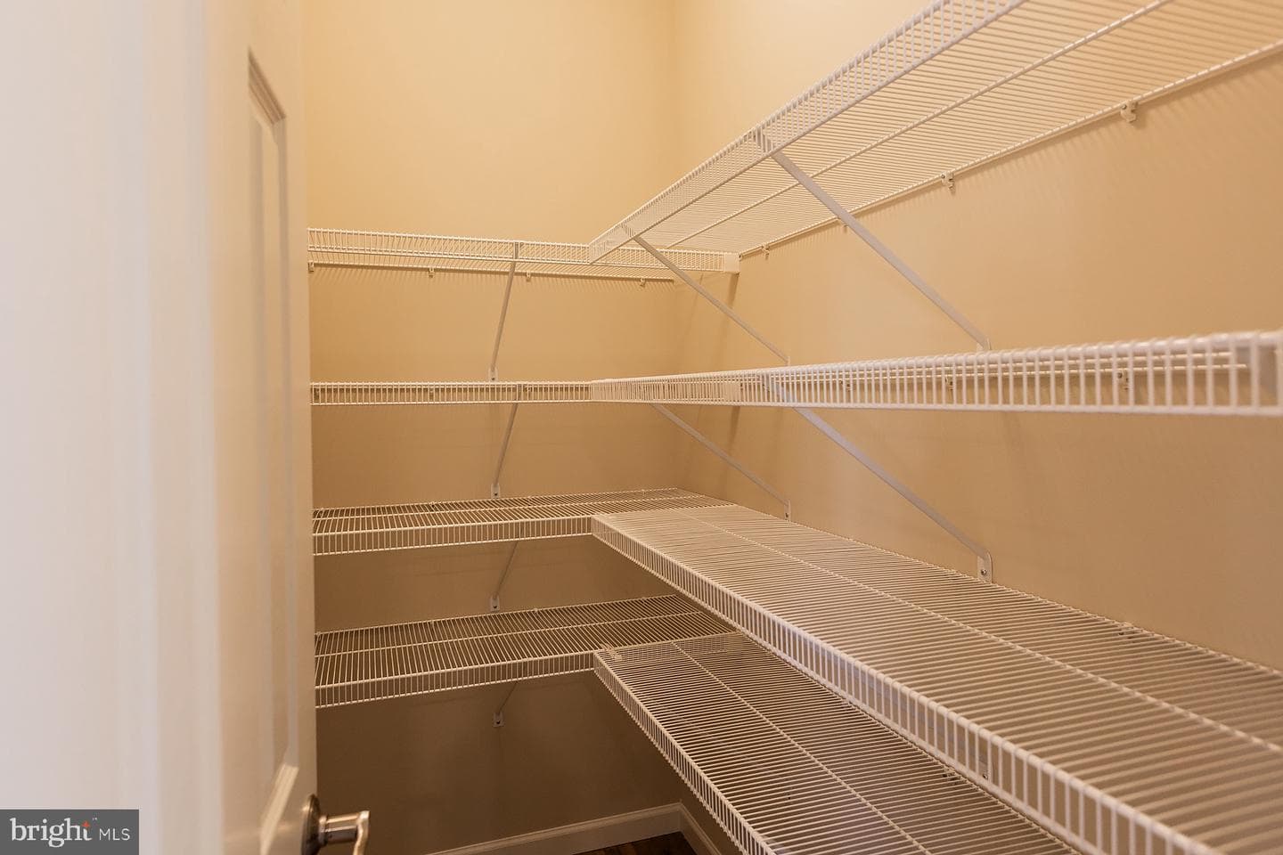610 Greenbriar Path photo 12