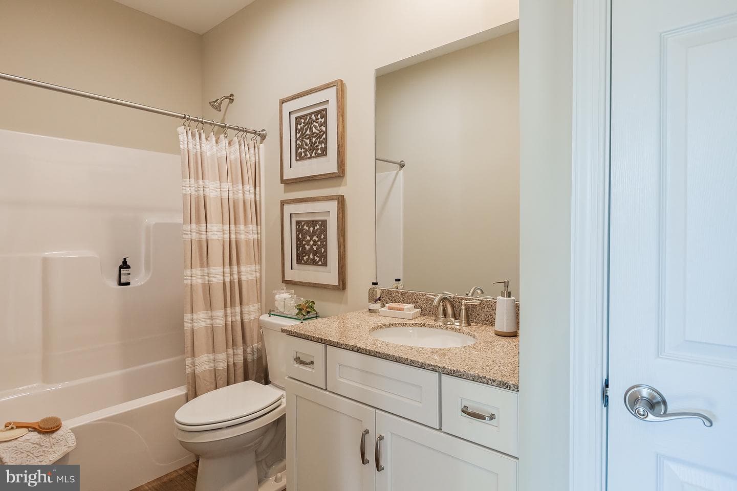 610 Greenbriar Path photo 21