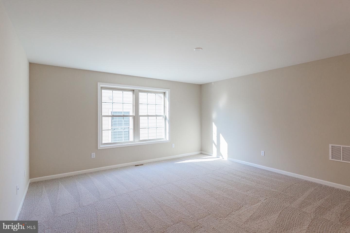 610 Greenbriar Path photo 24