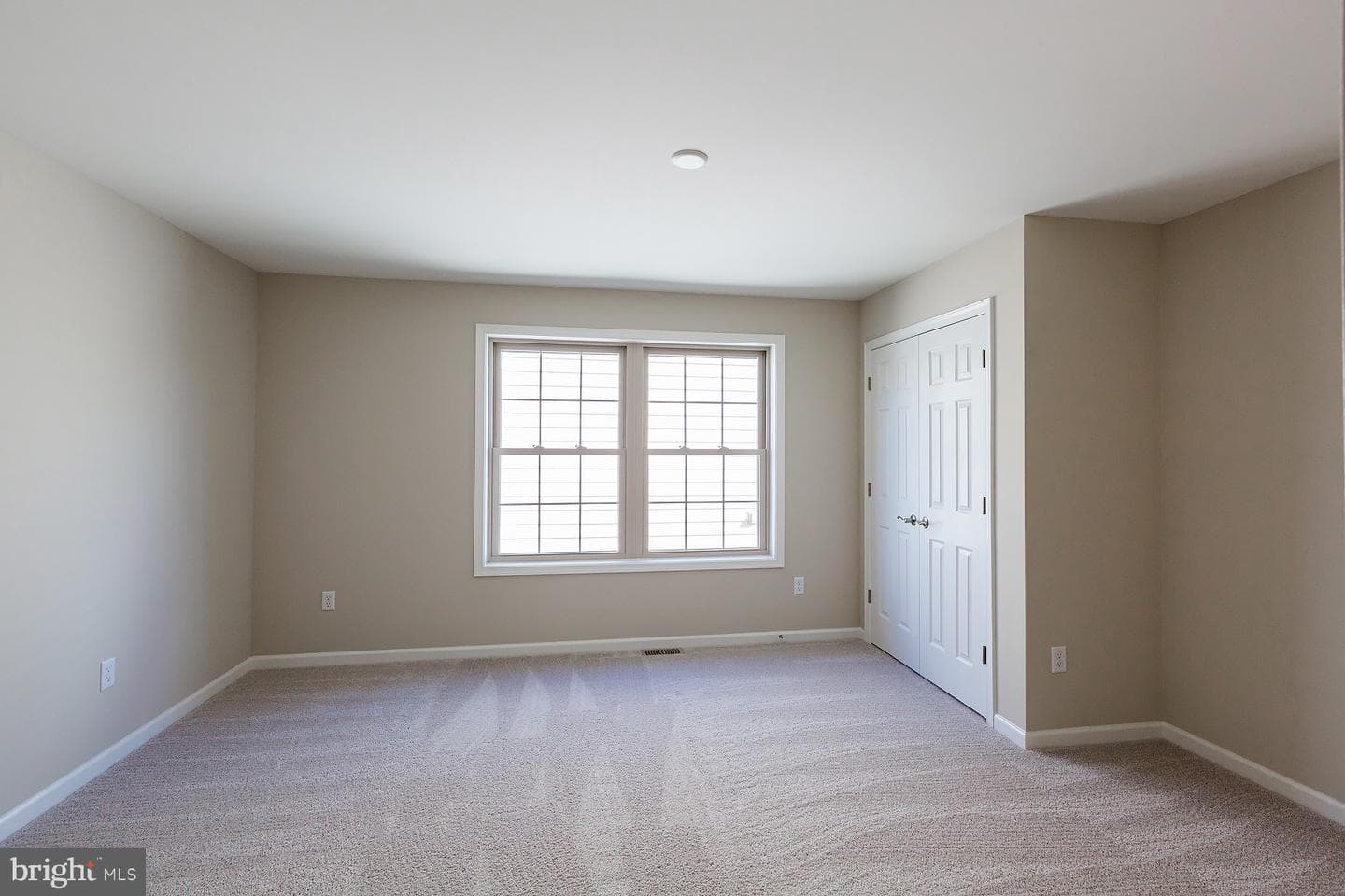 610 Greenbriar Path photo 25