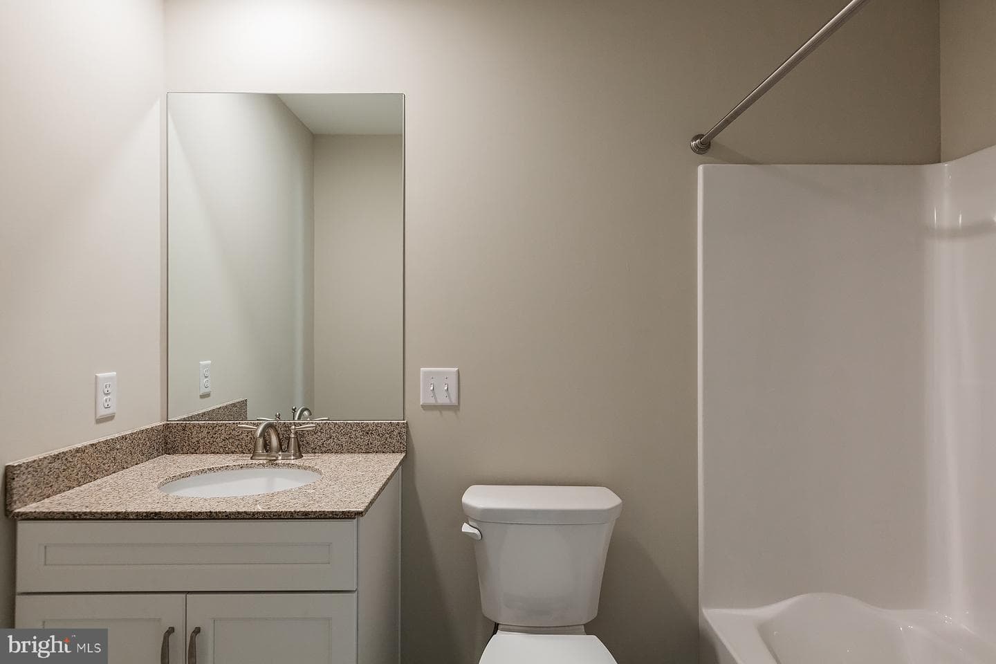 610 Greenbriar Path photo 26