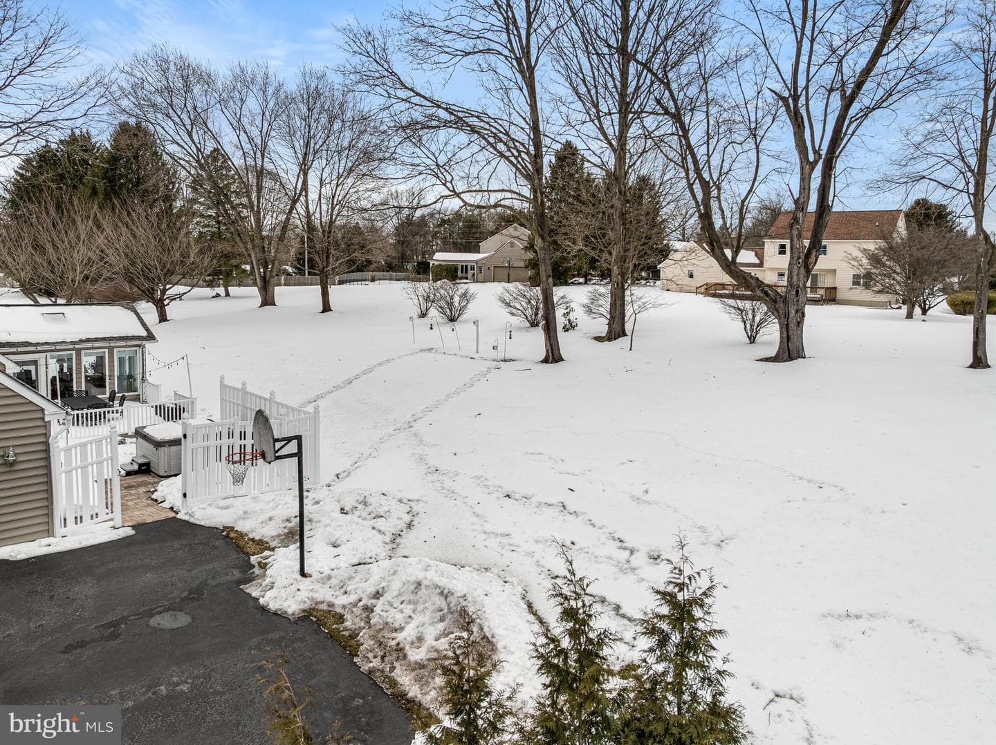 526 Beaumont Circle photo 33