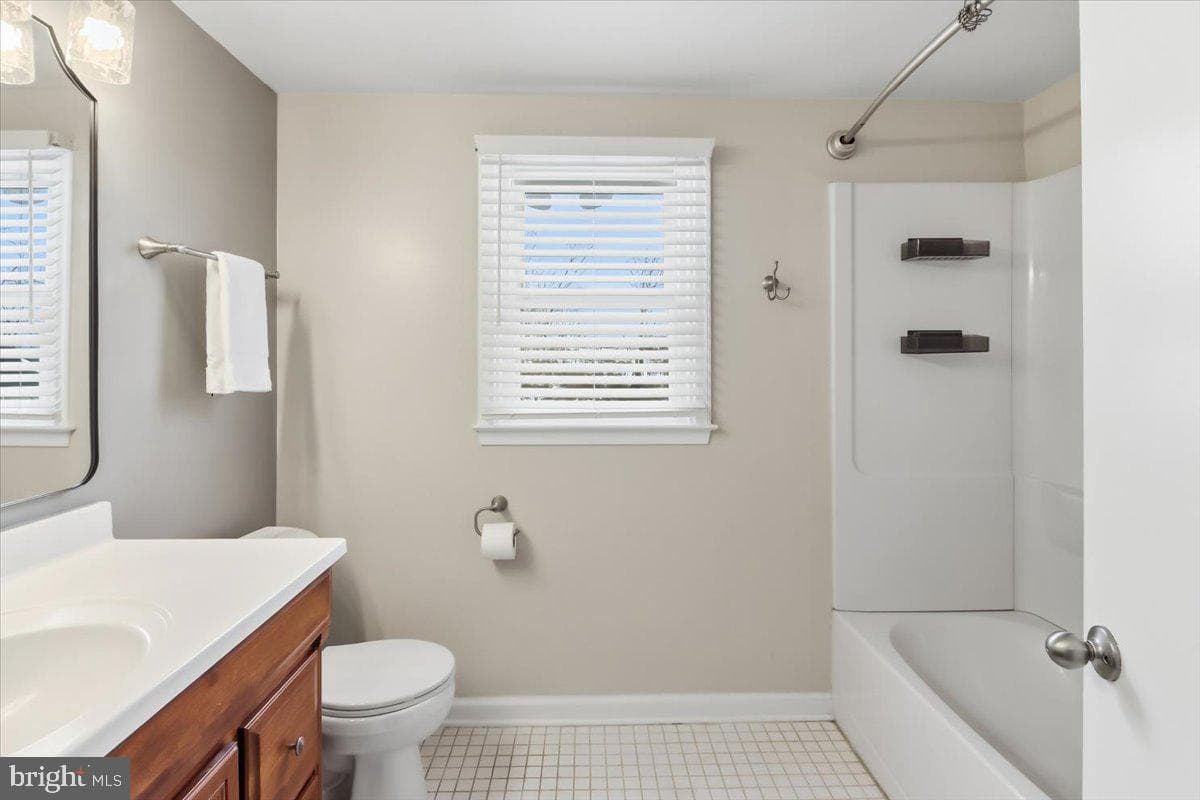 11 N Williamson Road photo 21