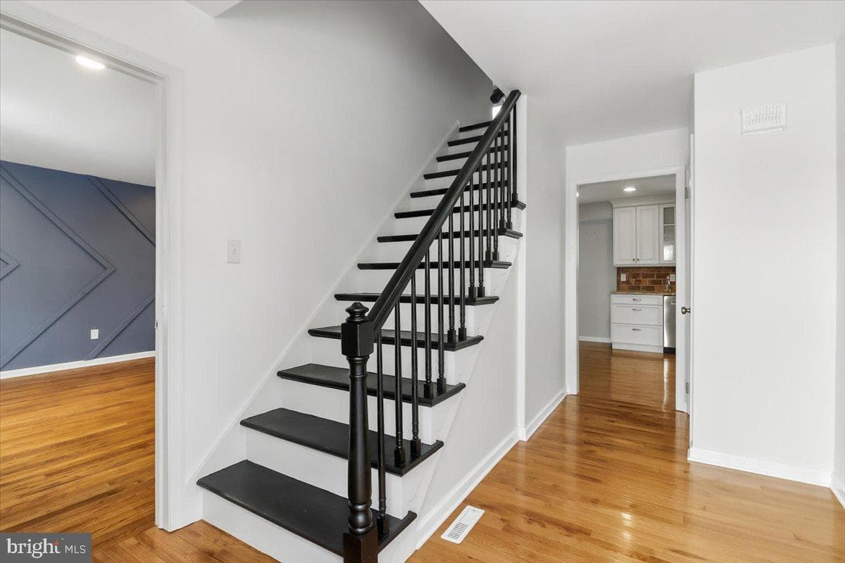 11 N Williamson Road photo 22
