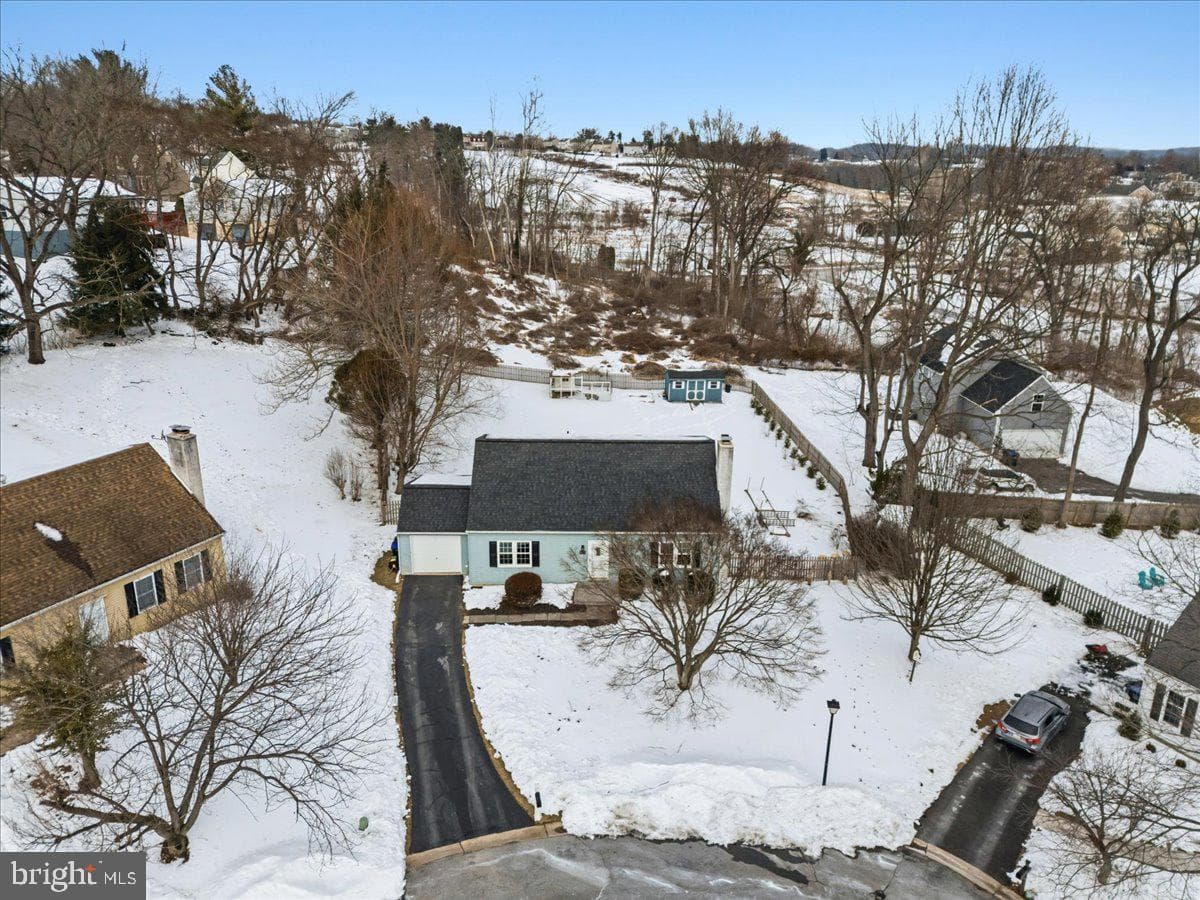 11 N Williamson Road photo 33