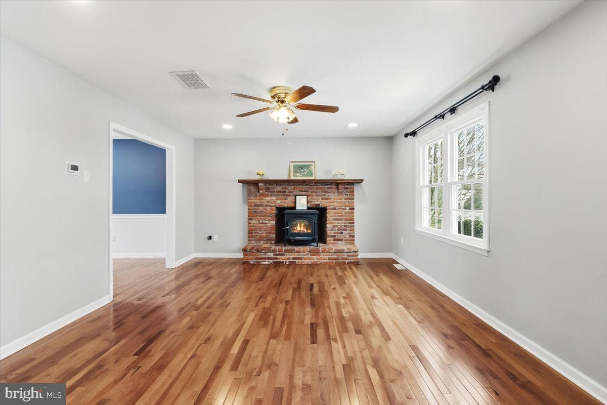 11 N Williamson Road photo 8