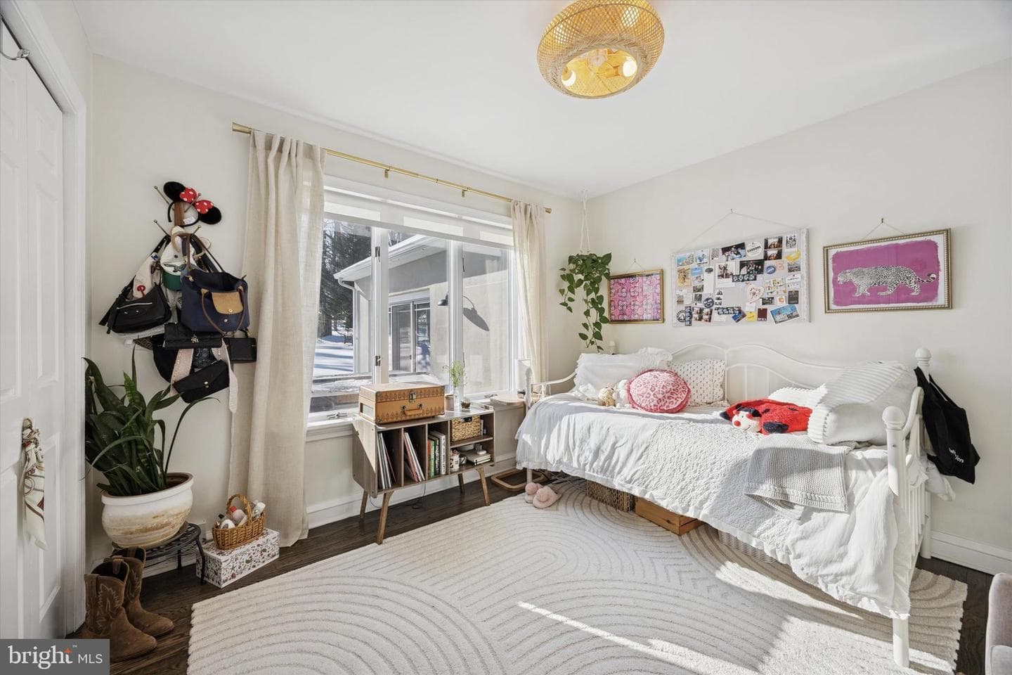 211 Deepdale Road photo 25
