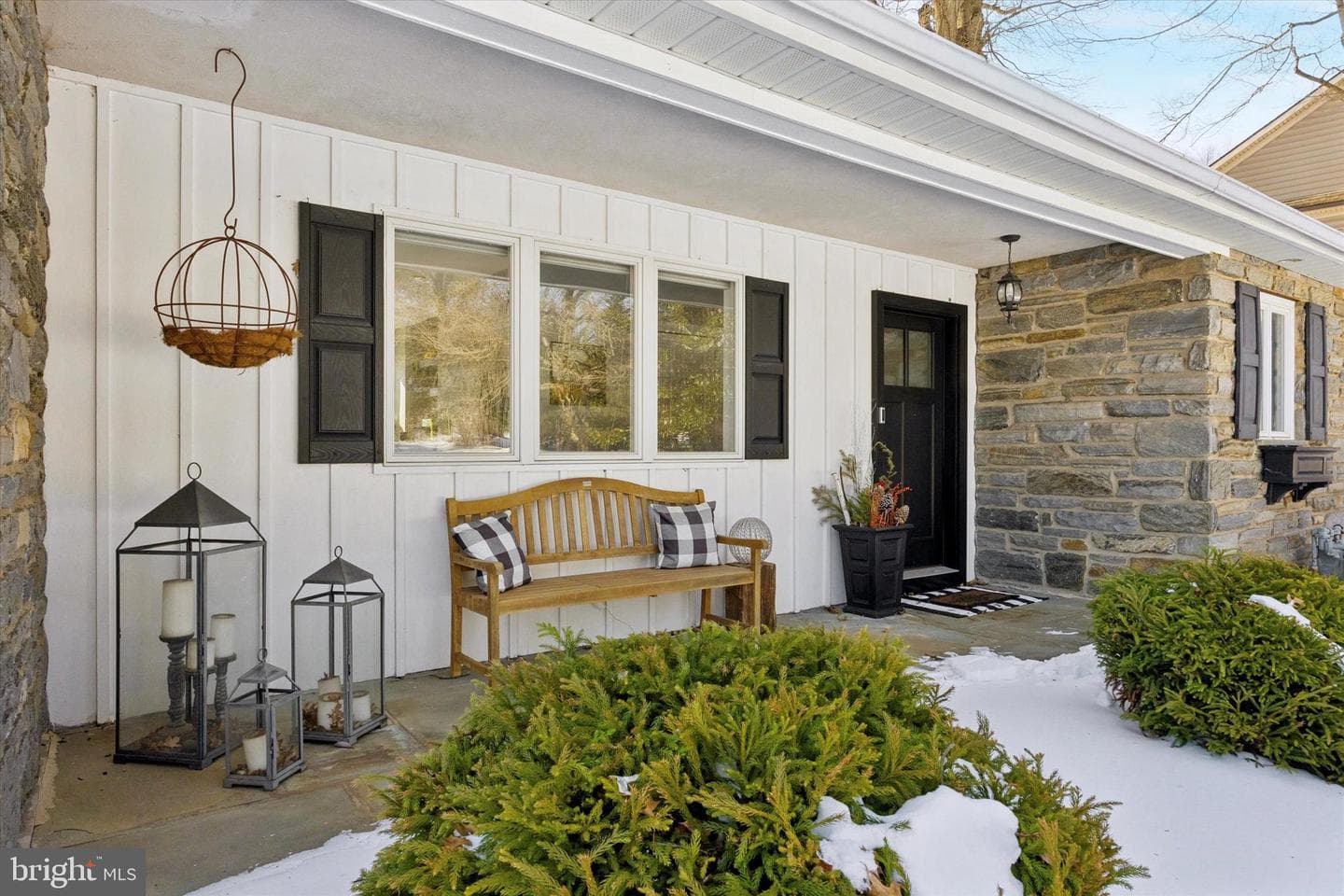 211 Deepdale Road photo 4