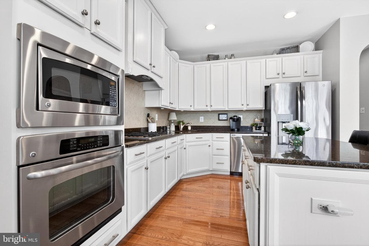 536 Raymond Drive photo 22