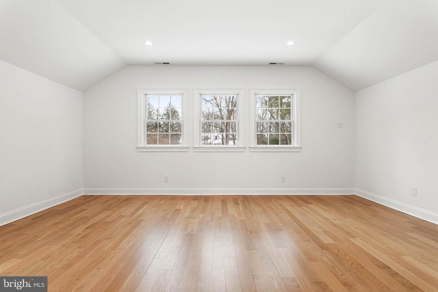 709 Newtown Road photo 36