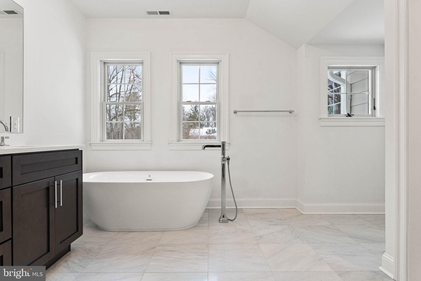 709 Newtown Road photo 44