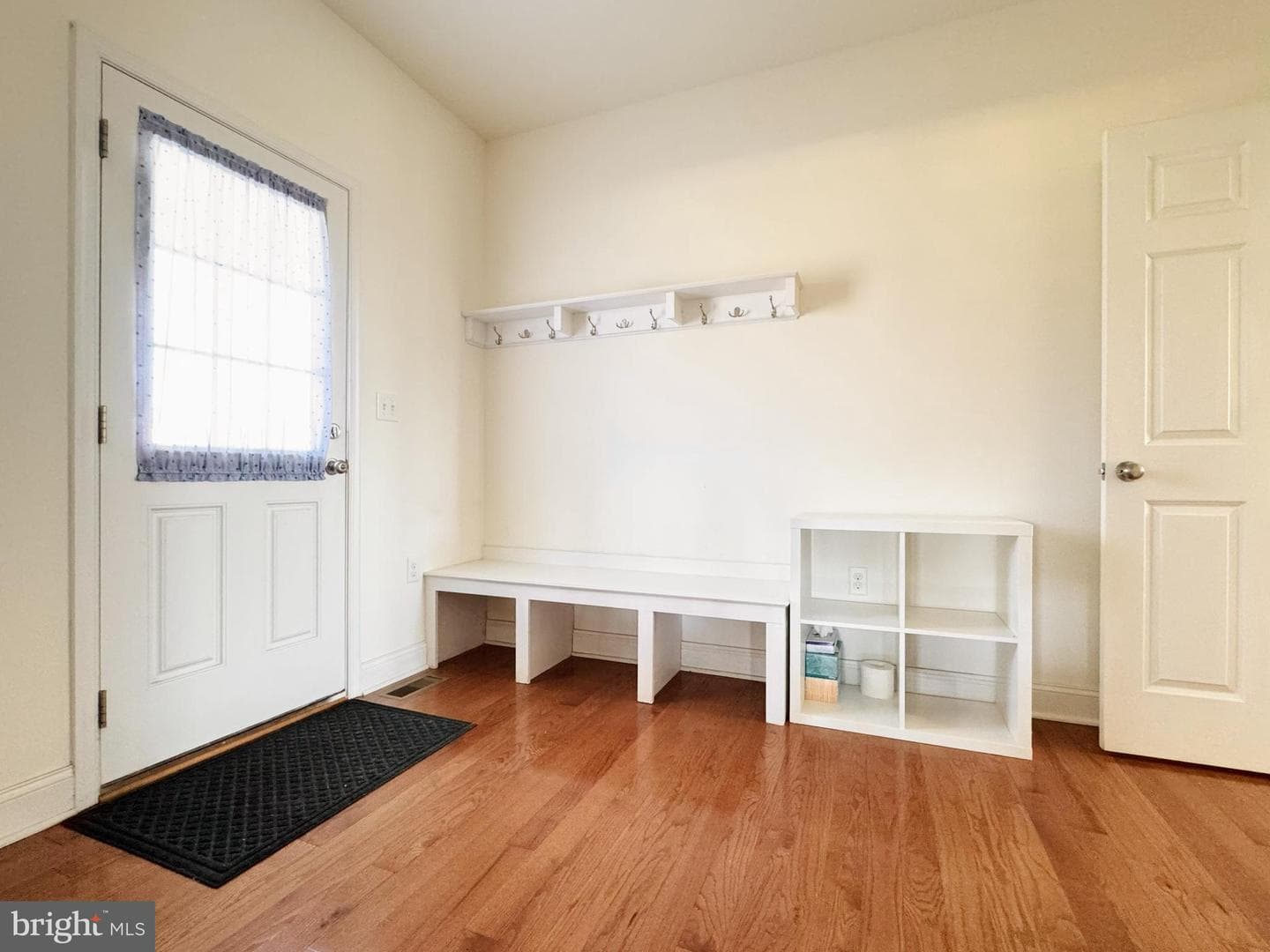 20 Lippitt Road photo 6