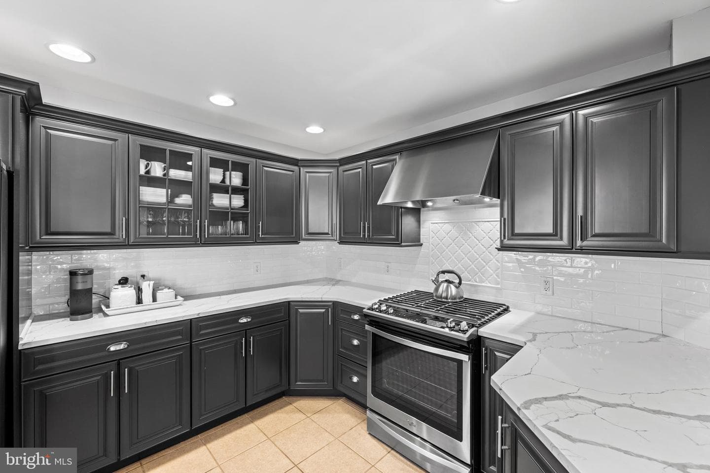 7 Richard Wilson Dr photo 9
