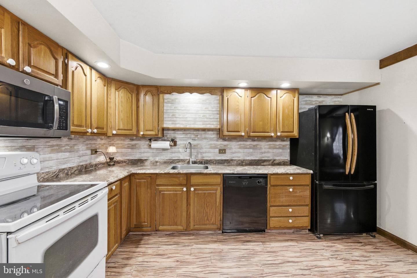 507 Chesterville Road photo 17