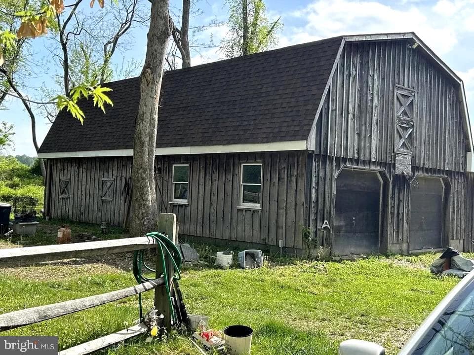 507 Chesterville Road photo 3