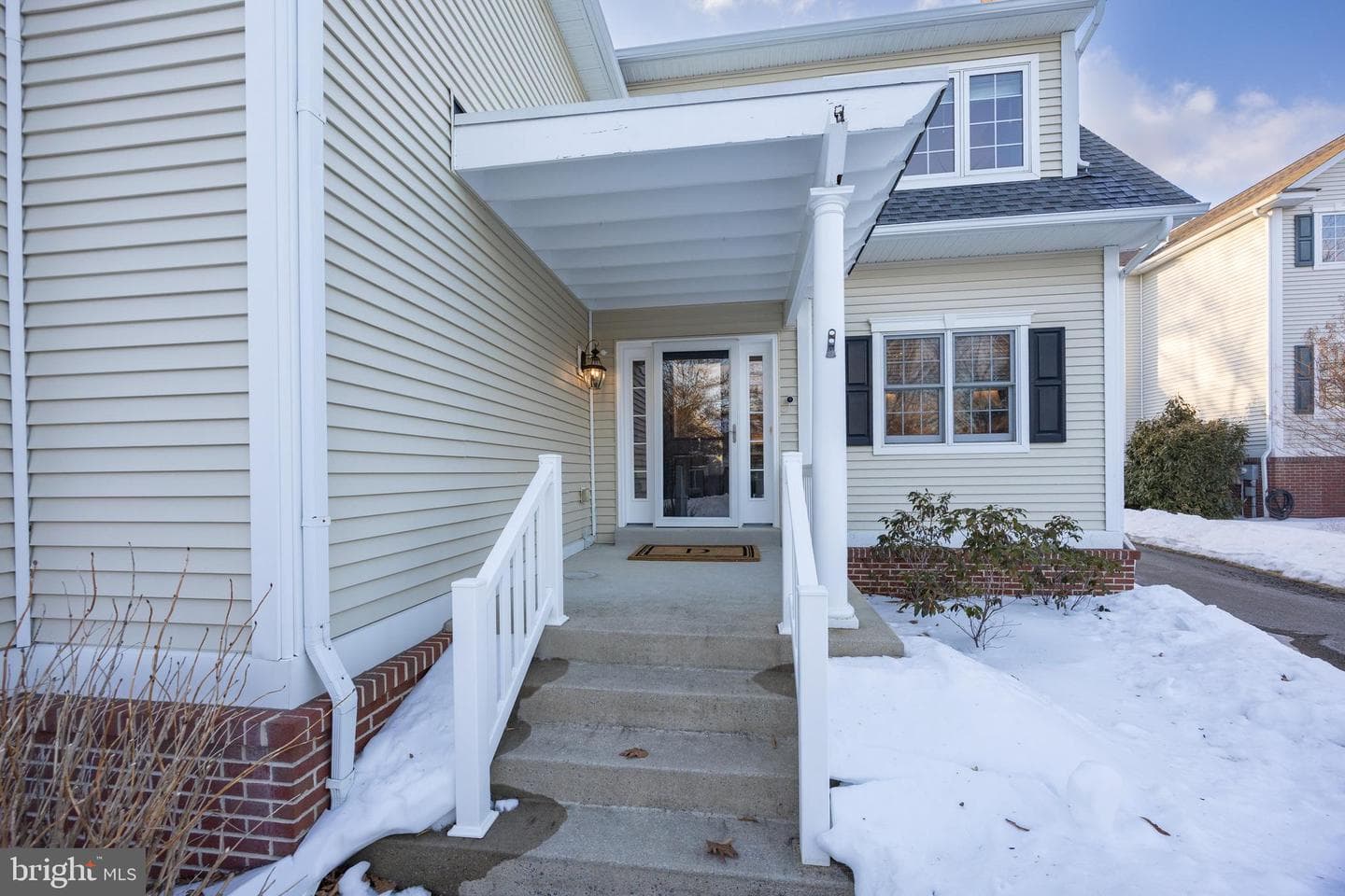 956 Pinehurst Drive photo 3