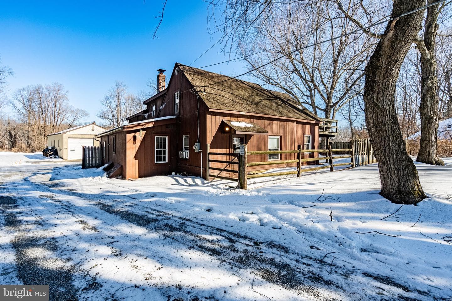 121 W Boot Road