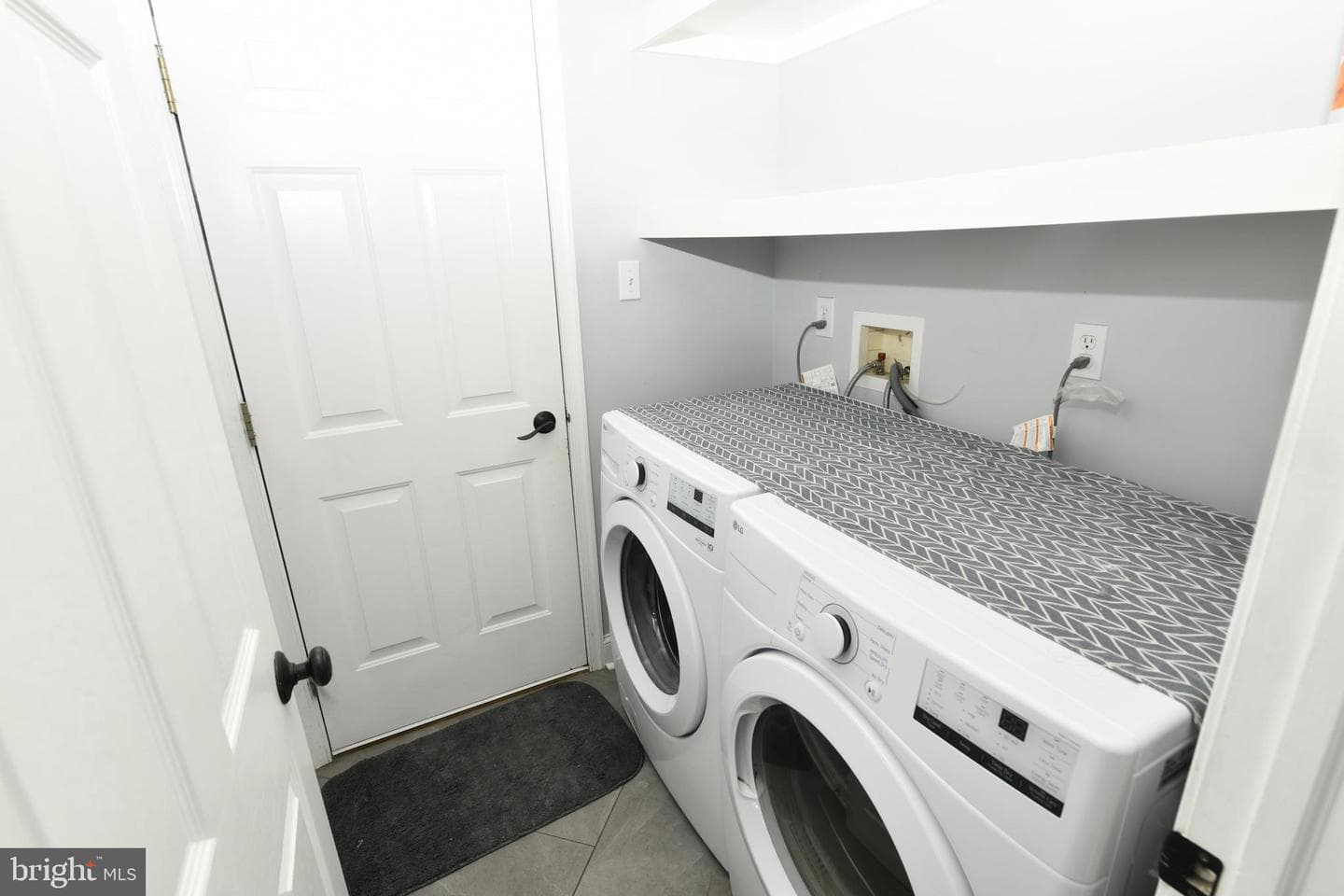 217 Turnberry Drive photo 13