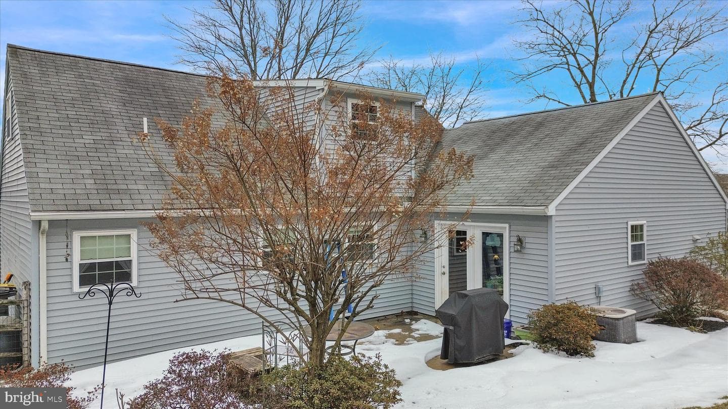 307 Kent Circle photo 27