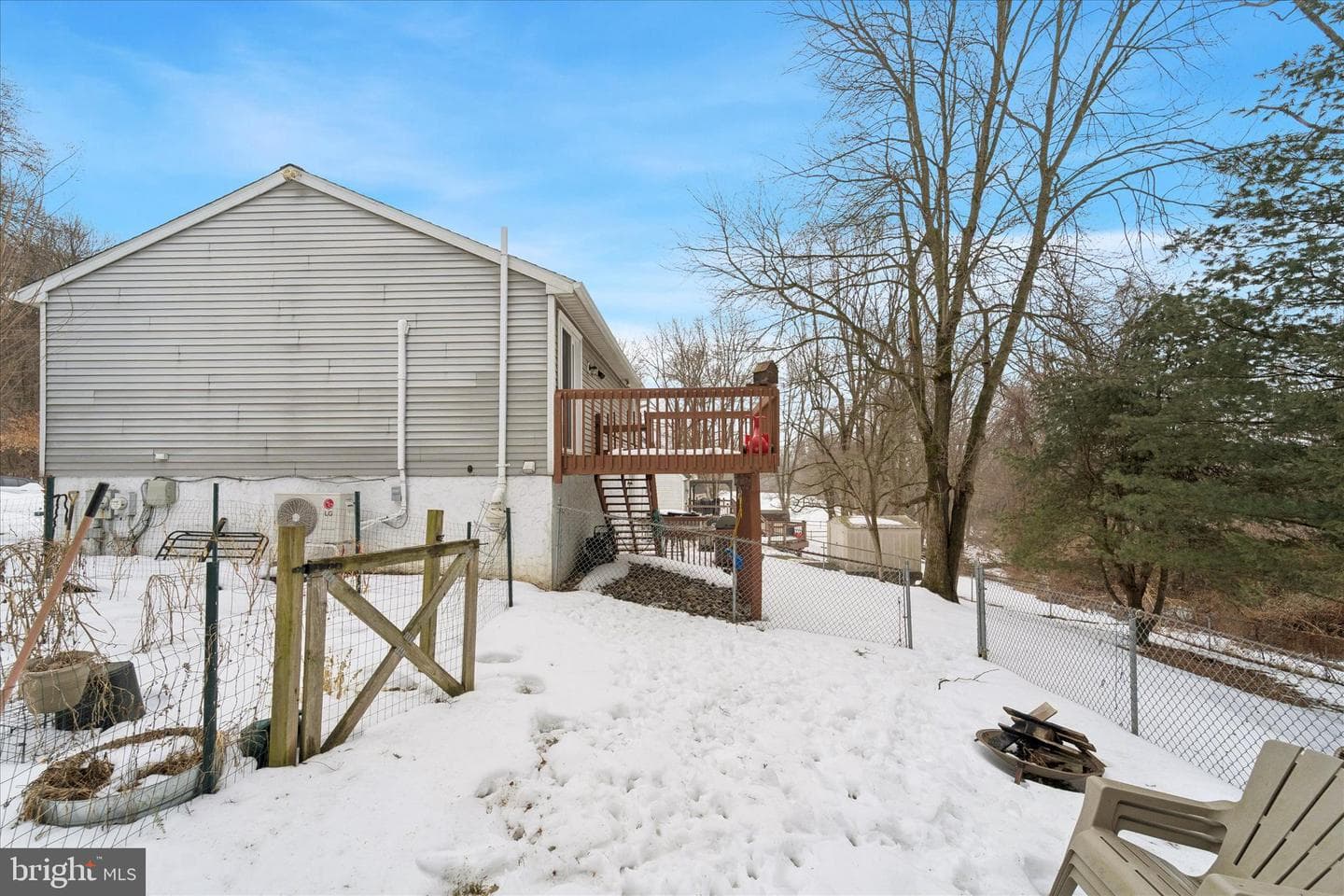 203 Katherine Lane photo 25