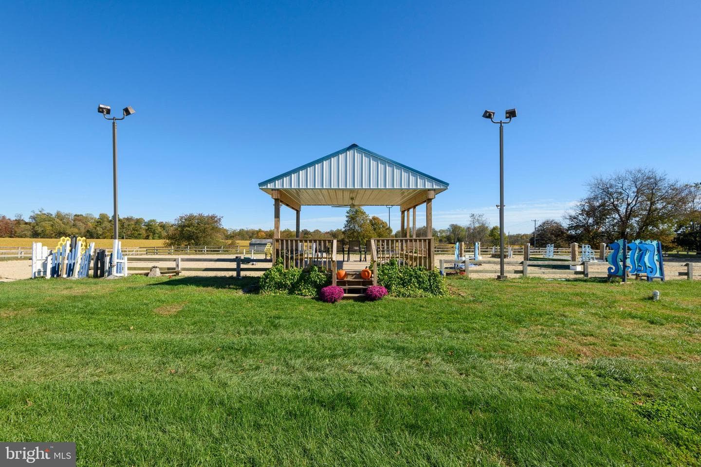 845 Waterway Road photo 11