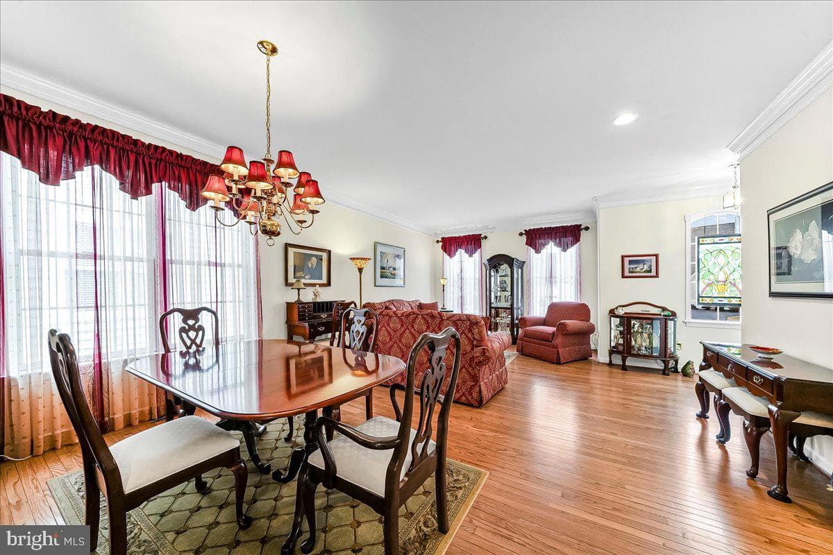 336 Carlisle Drive photo 14