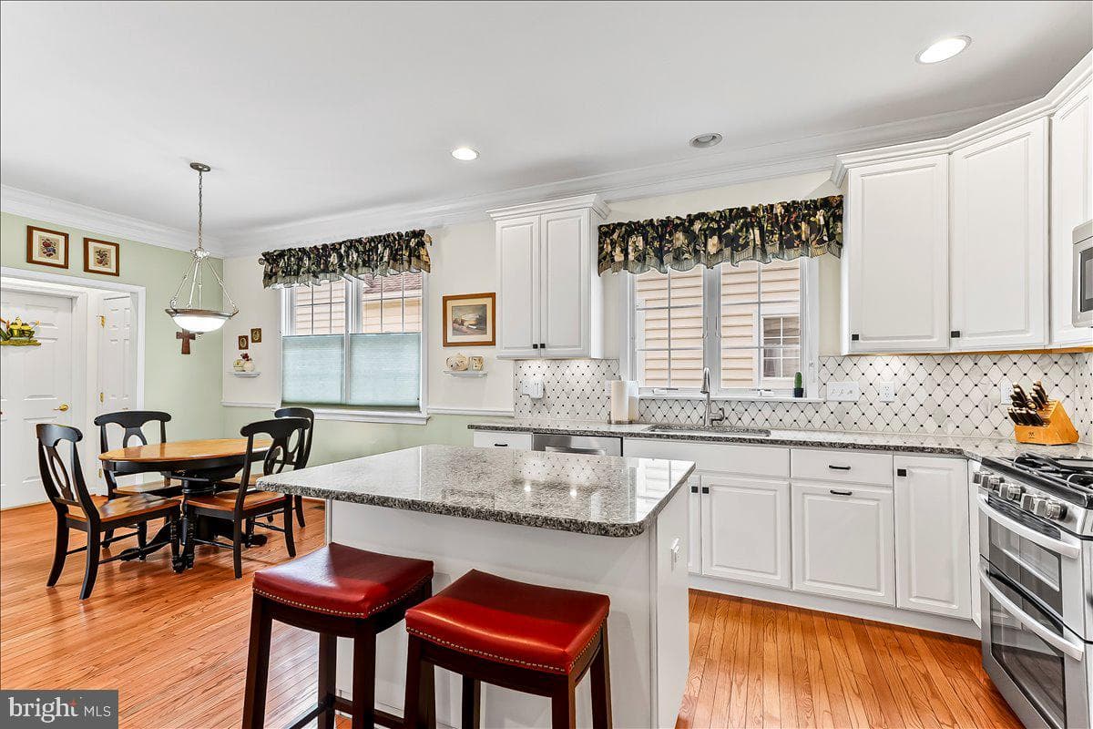336 Carlisle Drive photo 18
