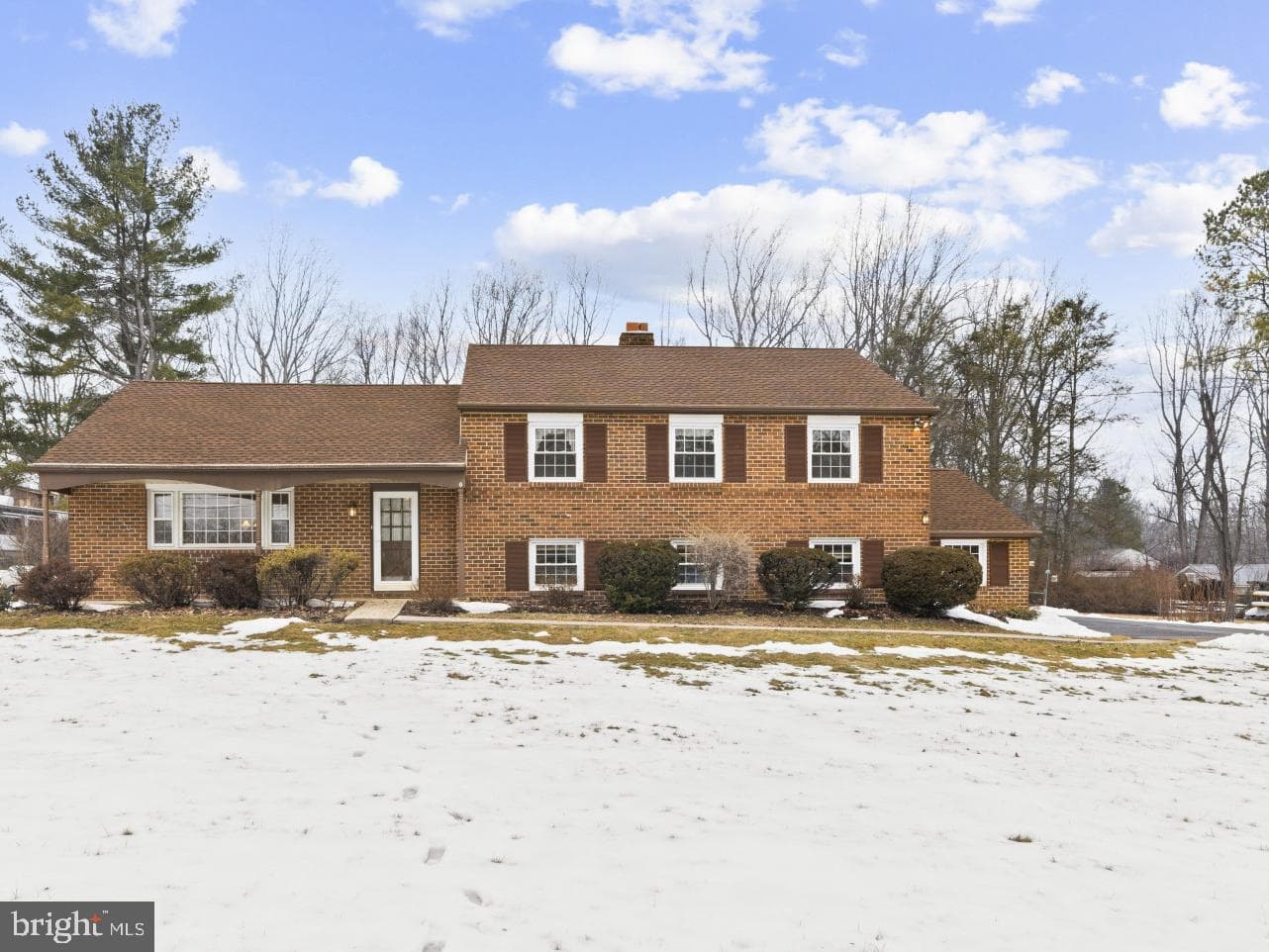 1627 Williams Way photo 1