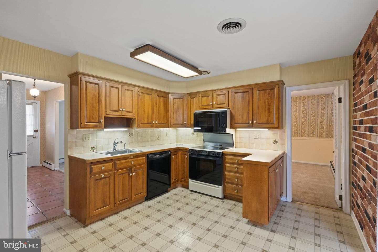 1627 Williams Way photo 12