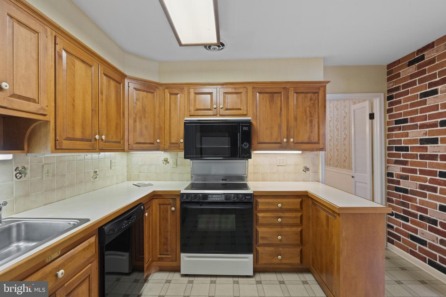 1627 Williams Way photo 13