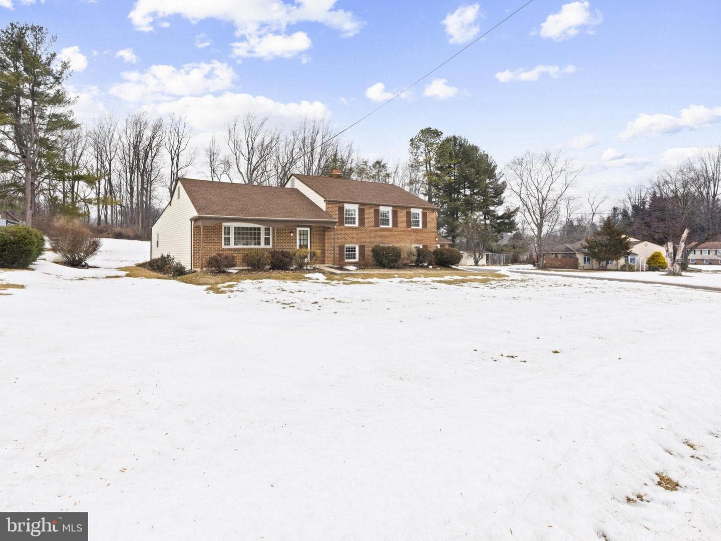 1627 Williams Way photo 3