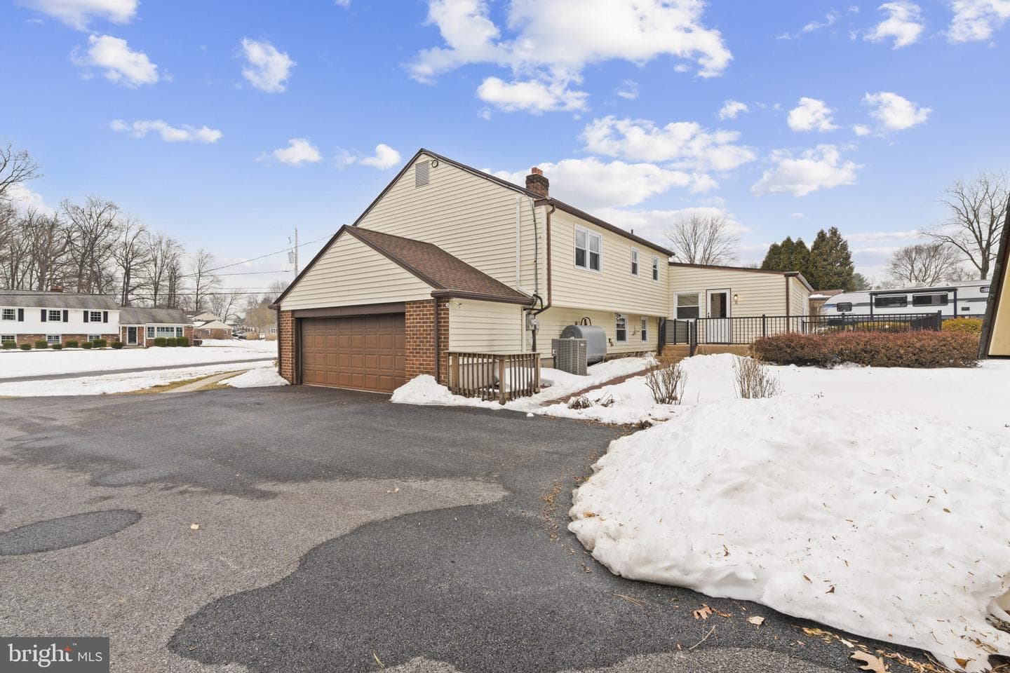 1627 Williams Way photo 5