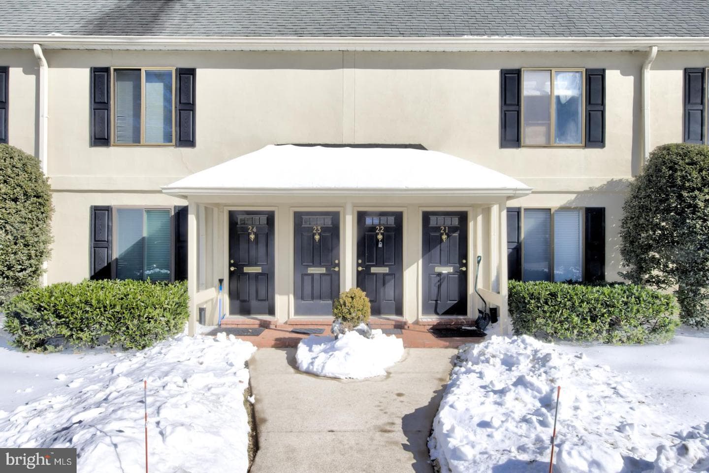 411 W Conestoga Road #22