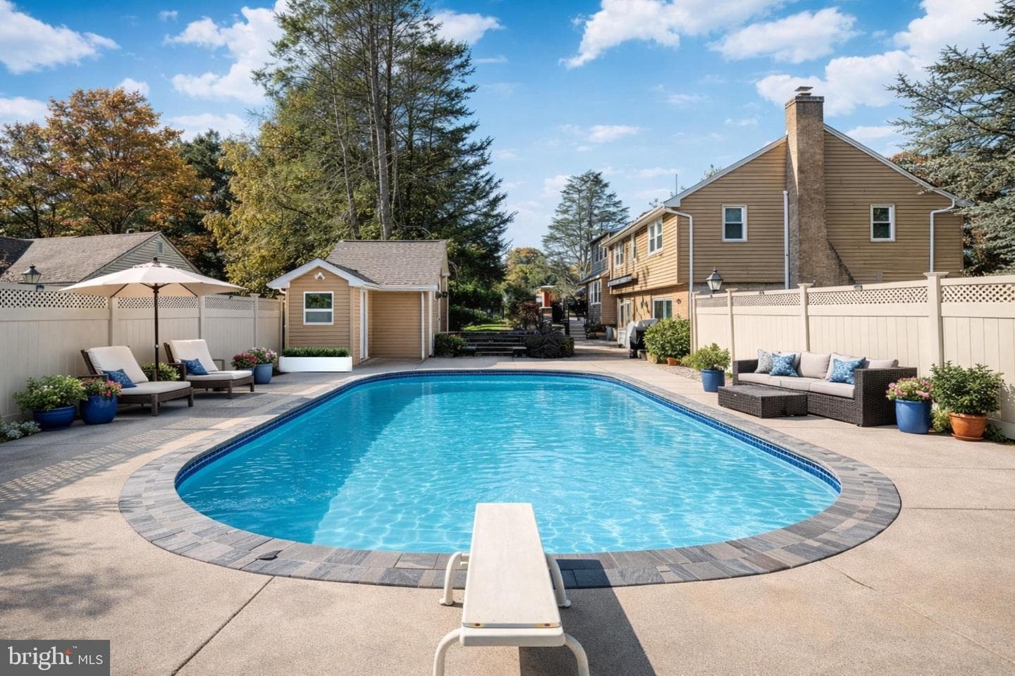 316 Maple Drive photo 3