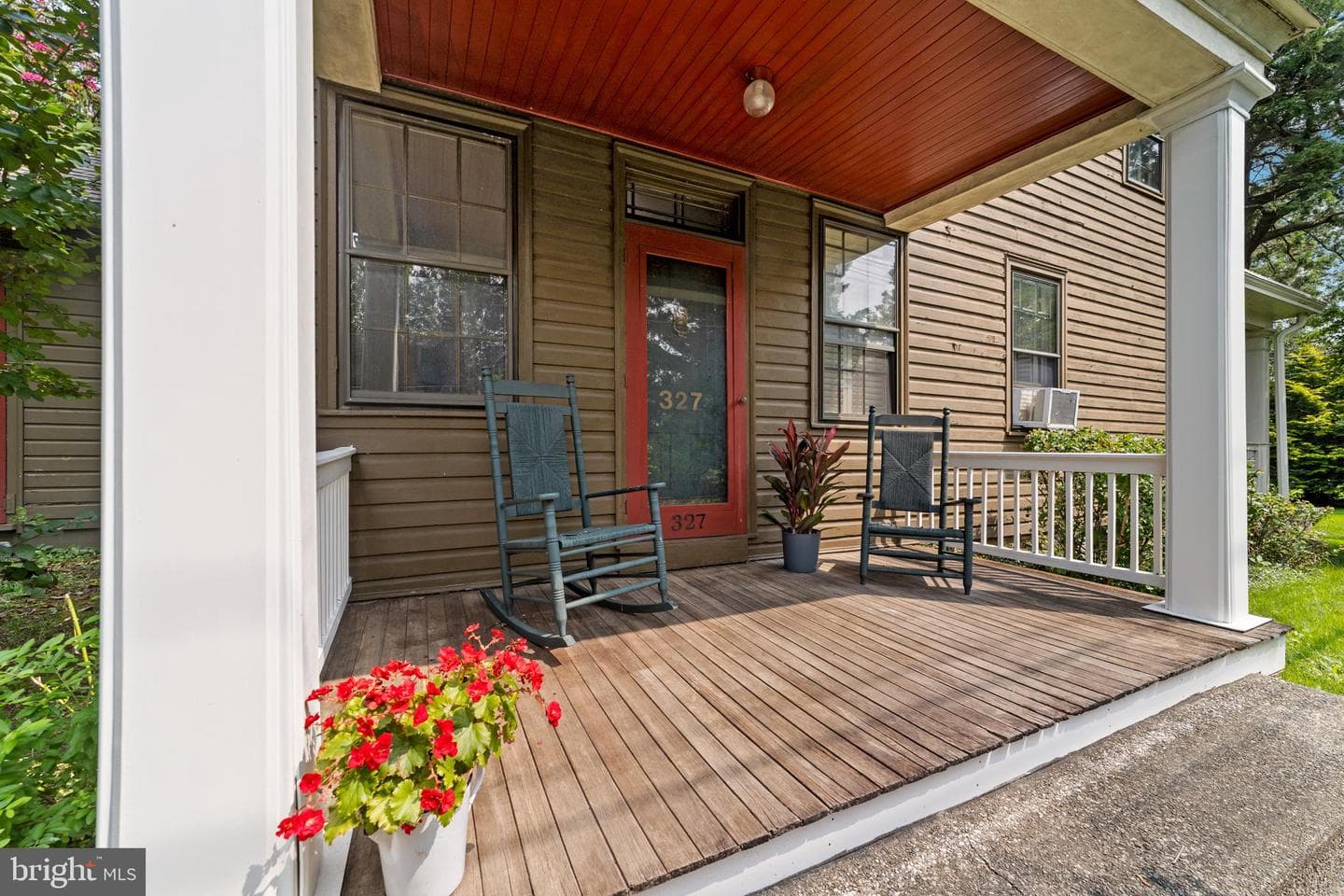 327 E Street Road photo 7