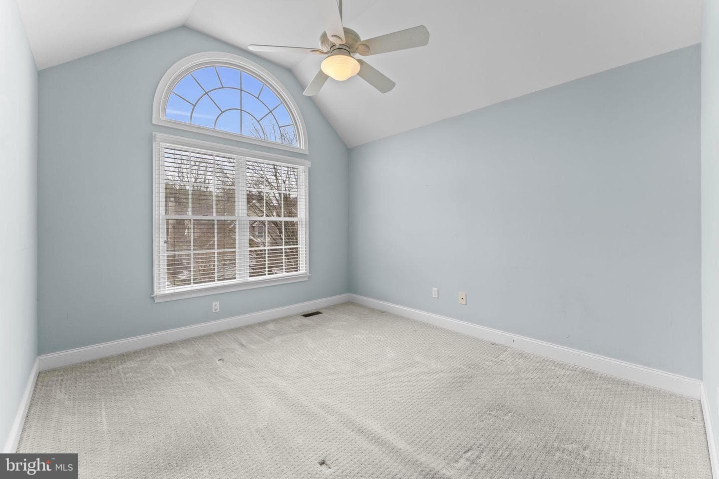 14 Sloan Road photo 24
