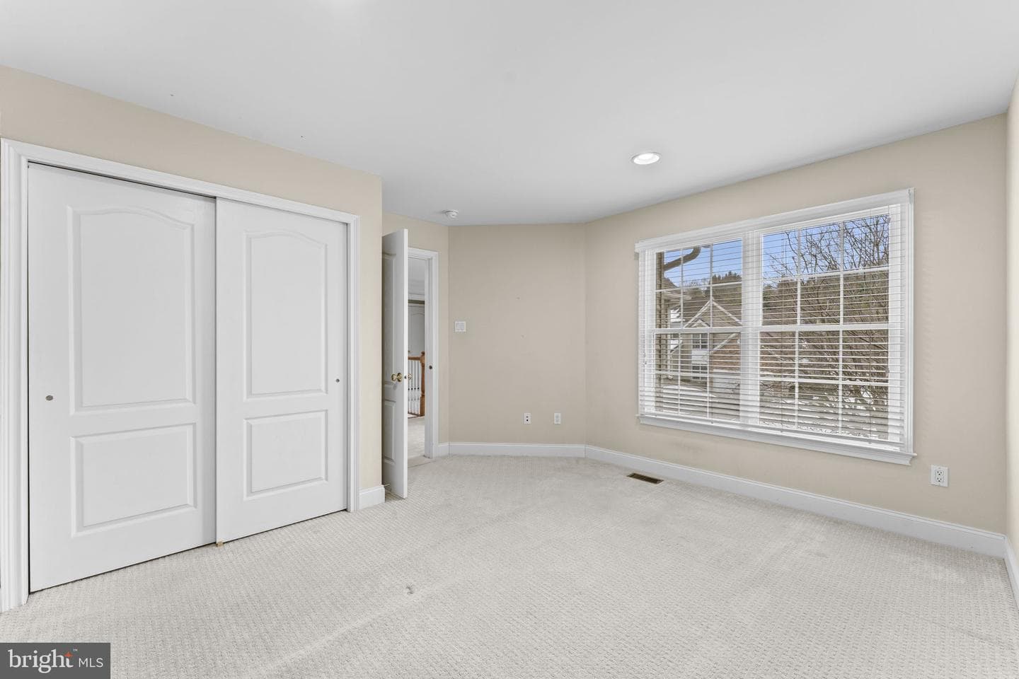 14 Sloan Road photo 26