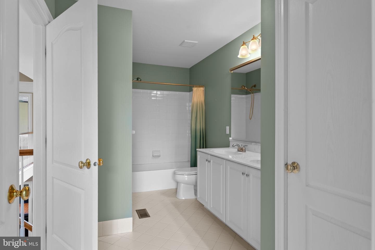 14 Sloan Road photo 68